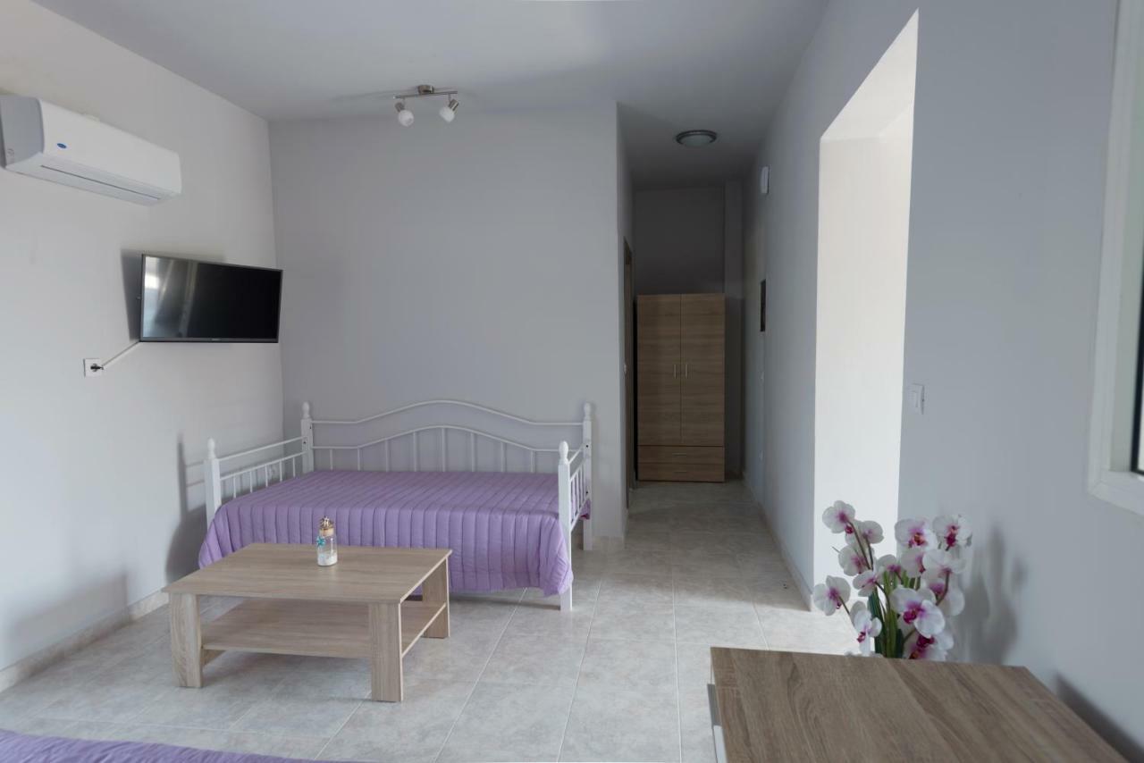 Paulsia Apartments Psinthos 外观 照片